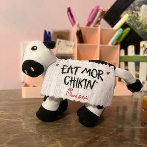 Chick-fil-A cow mini plush